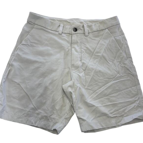 Lululemon Athletica Shorts Mens 34 Cream Gray Chino Golf Casual Stretch Summer - Picture 1 of 8